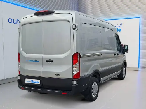 Ford Transit E-TRANSIT FGN 390 L2H2 269 CH BATTERIE 75 KWH - Photo 4