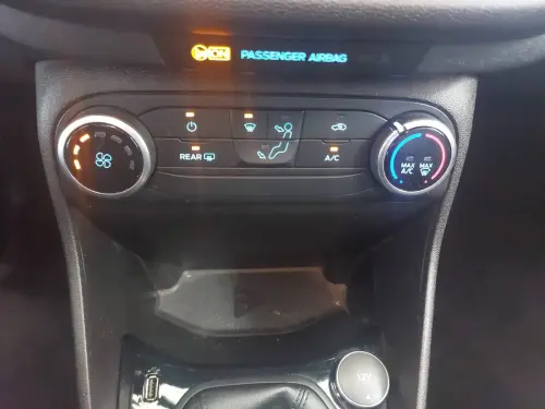 Ford Fiesta  1.0 EcoBoost 100 ch S&S BVM6 - Photo 24