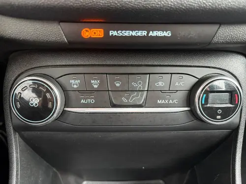 Ford Fiesta  1.0 EcoBoost 100 ch S&S BVM6 - Photo 21
