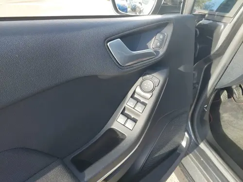 Ford Fiesta  1.0 Flexifuel 95 ch S&S BVM6 - Photo 10