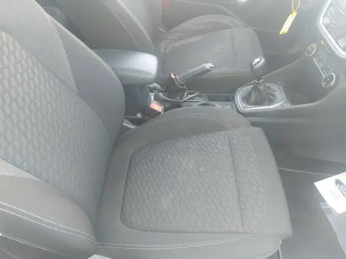 Ford Fiesta  1.0 Flexifuel 95 ch S&S BVM6 - Photo 16