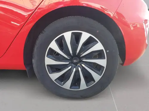 Ford Fiesta  1.0 Flexifuel 95 ch S&S BVM6 - Photo 8