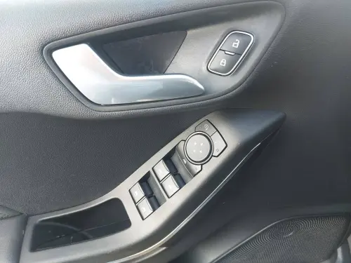 Ford Fiesta  1.0 Flexifuel 95 ch S&S BVM6 - Photo 10