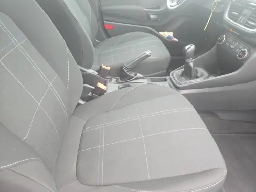 Ford Fiesta  1.1 75 ch BVM5 - Photo 16