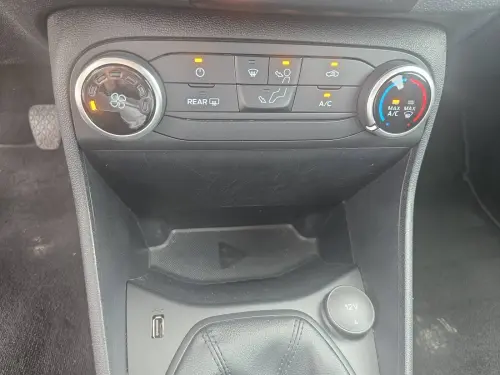 Ford Fiesta  1.1 75 ch BVM5 - Photo 24
