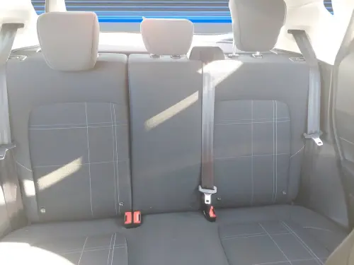 Ford Fiesta  1.1 85 ch BVM5 - Photo 17