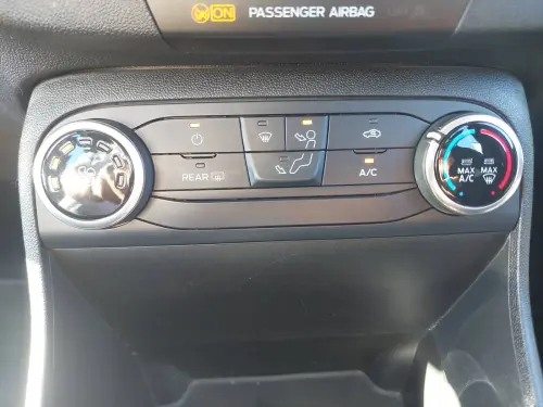 Ford Fiesta  1.1 85 ch BVM5 - Photo 22