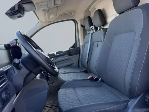 Ford Transit FORD TRANSIT CUSTOM 300 L1H1 2.0 EcoBlue diesel 150 ch BVM6  - Photo 9