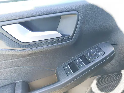 Ford Kuga  2.5 Duratec 190 ch FlexiFuel FHEV E85 Powershift - Photo 10