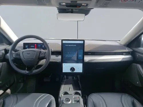 Ford Mustang Mach-E  Extended Range 99 kWh 294 ch - Photo 11