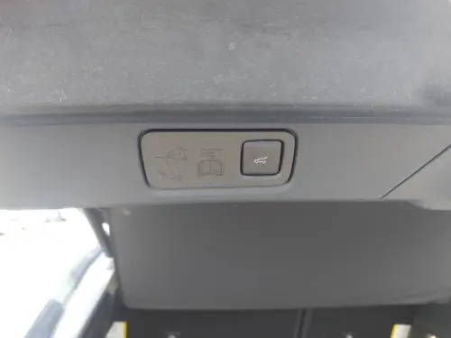 Ford Mustang Mach-E  Extended Range 99 kWh 294 ch - Photo 19