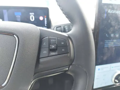 Ford Mustang Mach-E  Extended Range 99 kWh 294 ch - Photo 21