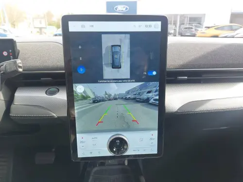 Ford Mustang Mach-E  Extended Range 99 kWh 294 ch - Photo 23