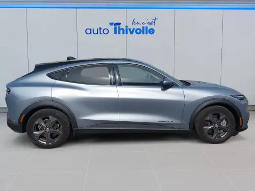 Ford Mustang Mach-E  Extended Range 99 kWh 294 ch - Photo 5