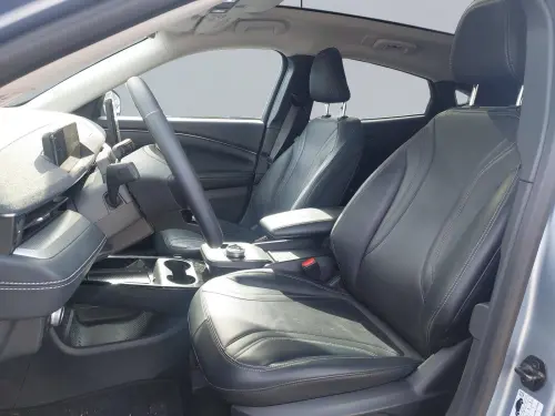 Ford Mustang Mach-E  Extended Range 99 kWh 294 ch - Photo 9