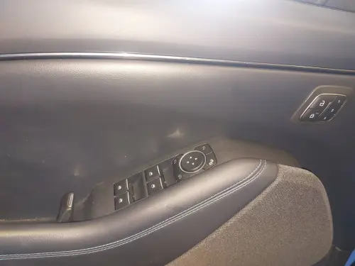 Ford Mustang Mach-E  Extended Range 99 kWh 351 ch AWD - Photo 10