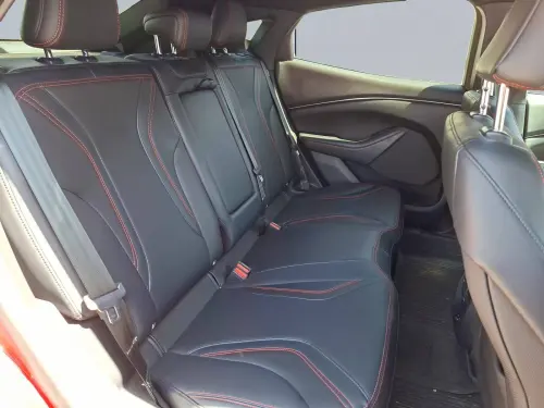 Ford Mustang Mach-E  Standard Range 76 kWh 269 ch AWD - Photo 17