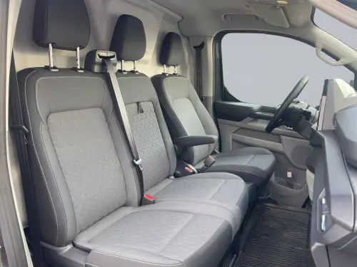 Ford Transit  320 L1H1 2.0 ECOBLUE 170 CH BVA8 - Photo 16