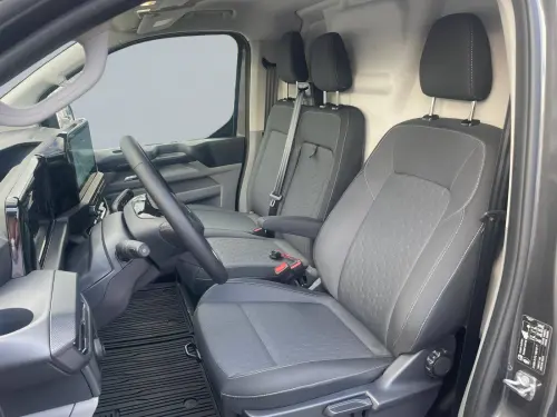 Ford Transit  320 L1H1 2.0 ECOBLUE 170 CH BVA8 - Photo 9