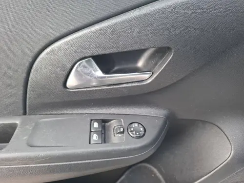 Opel Corsa  1.5 Diesel 100 ch BVM6 - Photo 10