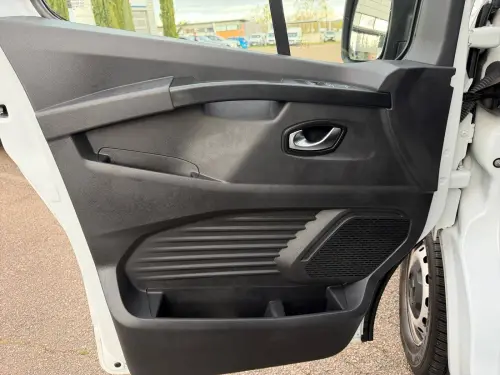 Renault Trafic TRAFIC FGN L2H1 3000 KG BLUE DCI 170 EDC - Photo 10