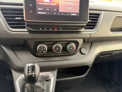 Renault Trafic TRAFIC FGN L2H1 3000 KG BLUE DCI 170 EDC - Photo 20