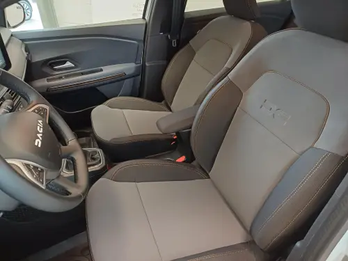Dacia Jogger extreme hybrid 140 - 7 places - 24 - Photo 4