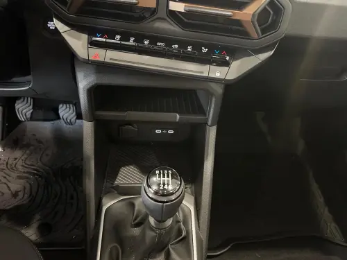 Dacia Bigster extreme mild hybrid 140 - Photo 4