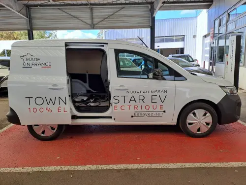 Nissan Townstar TOWNSTAR EV FOURGON 45KW TEKNA L1 + PACK CARGO L1 + PACK PROPILOT+CONNECTEUR COMBO CCS 80 KW - Photo 3