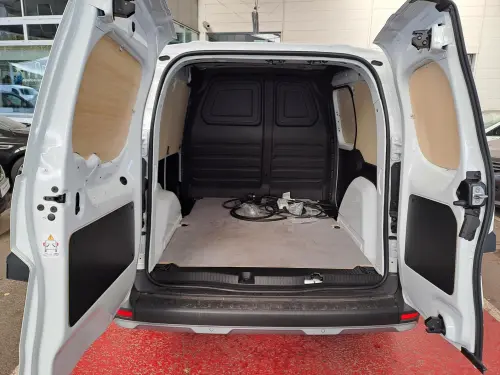Nissan Townstar TOWNSTAR EV FOURGON 45KW TEKNA L1 + PACK CARGO L1 + PACK PROPILOT+CONNECTEUR COMBO CCS 80 KW - Photo 5