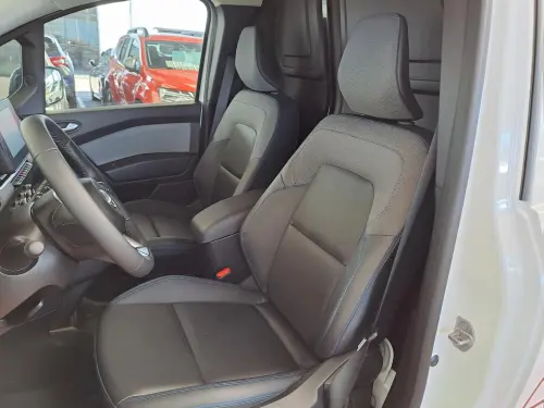 Nissan Townstar TOWNSTAR EV FOURGON 45KW TEKNA L1 + PACK CARGO L1 + PACK PROPILOT+CONNECTEUR COMBO CCS 80 KW - Photo 6