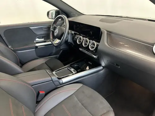 Mercedes GLA 250 e 8G-DCT AMG Line - Photo 9