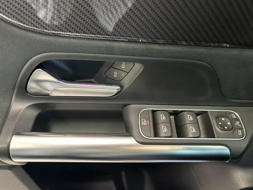 Mercedes GLA 250 e 8G-DCT AMG Line - Photo 17