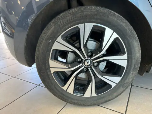 Renault Clio Clio E-Tech 140 - 21N Limited - Photo 4