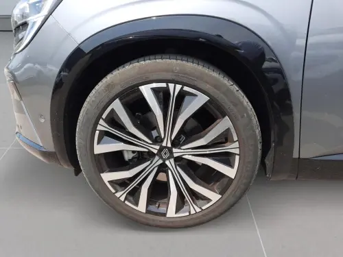 Renault Austral E-Tech hybrid 200 Iconic - Photo 8