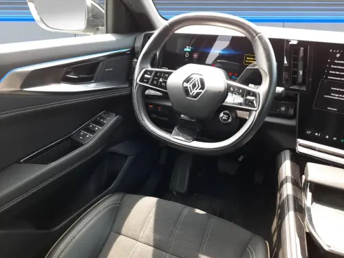 Renault Austral E-Tech hybrid 200 Iconic - Photo 15