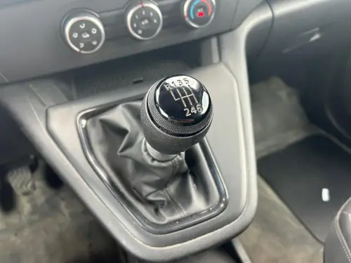 Renault Kangoo BLUE DCI 95 GRAND CONFORT- 22 - Photo 19