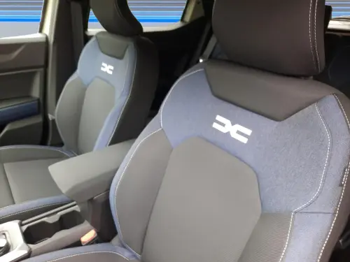Dacia Duster Mild Hybrid 130 4x4 Journey - Photo 17
