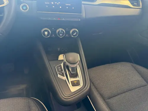 Renault Captur E-Tech Plug-in 160 Intens - Photo 12