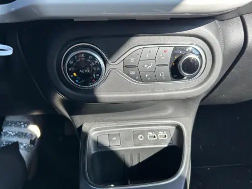 Renault Twingo E-Tech Twingo III E-Tech Techno - Photo 20