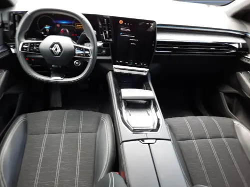 Renault Austral E-Tech hybrid 200 Techno - Photo 11