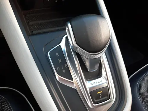 Renault Captur E-Tech Plug-in 160 - 21 Intens - Photo 14