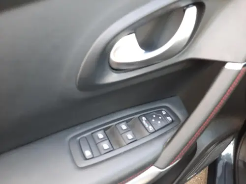 Renault Kadjar TCe 140 FAP Black Edition - Photo 10