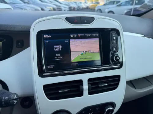 Renault Zoe Life - Photo 18