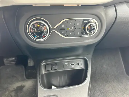 Renault Twingo E-Tech Twingo III E-Tech Techno - Photo 19