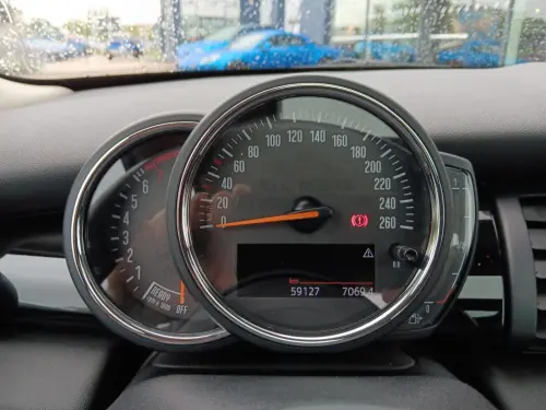 Mini Cooper Hatch 3 Portes One 102 ch - Photo 13