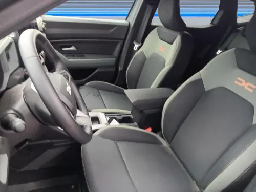 Dacia Duster Hybrid 140 Extreme - Photo 9