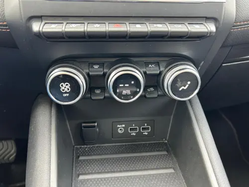 Renault Captur TCe 140 EDC - 21B Initiale Paris - Photo 20