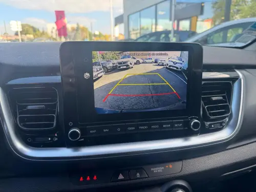 Kia Stonic 1.0 T-GDi 100 ch BVM6 GT Line - Photo 17