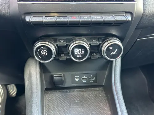 Renault Captur TCe 130 EDC FAP Intens - Photo 20
